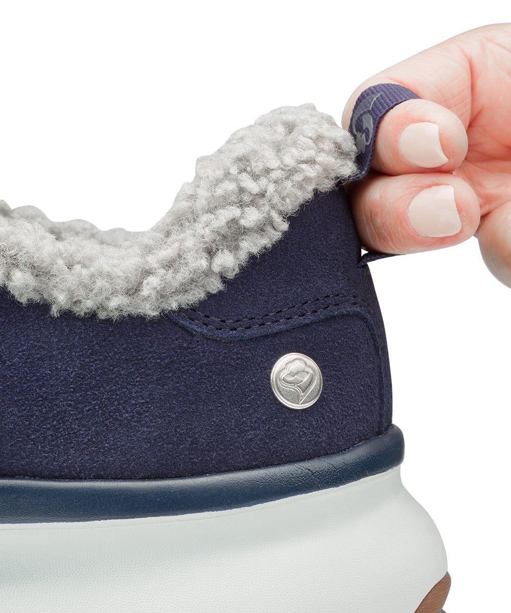 Women’s Shoes with Sherpa Lining – Adjustable Fit (Regular to Extra Wide)
