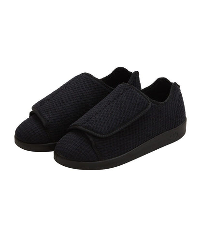 Men’s Slippers with Easy Closures – Adjustable Fit (Regular to Extra Wide)